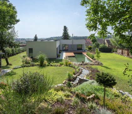 Pod tou skálou, kde si voda nechá poroučet