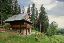 1-Moderní-chata-v-lese