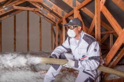 Foukaná minerální izolace URSA Pure Floc