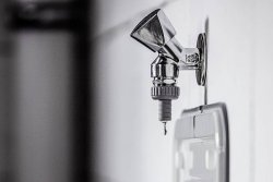 unik-vody-protekajici-kohoutek-web