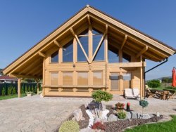 dřevostavba z masivního dřeva