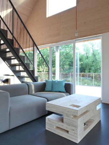 V interiér dřevostavby domesi 2