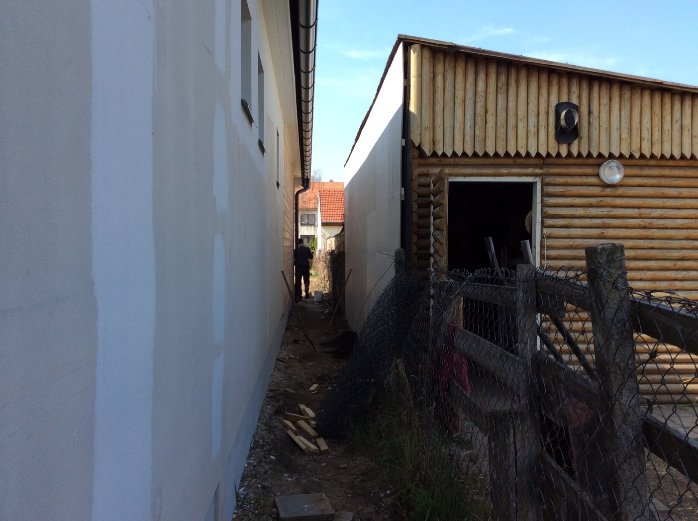 Vesper Frames Zatčany obložení sousedného objektu 02