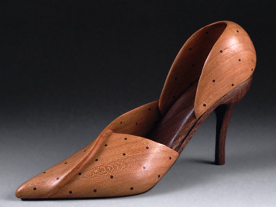 uměleck&eacute; předměty ze dřeva - d&aacute;msk&aacute; bota s podpatkem