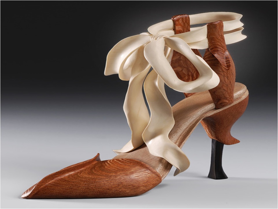 uměleck&eacute; předměty ze dřeva - d&aacute;msk&aacute; bota s podpatkem