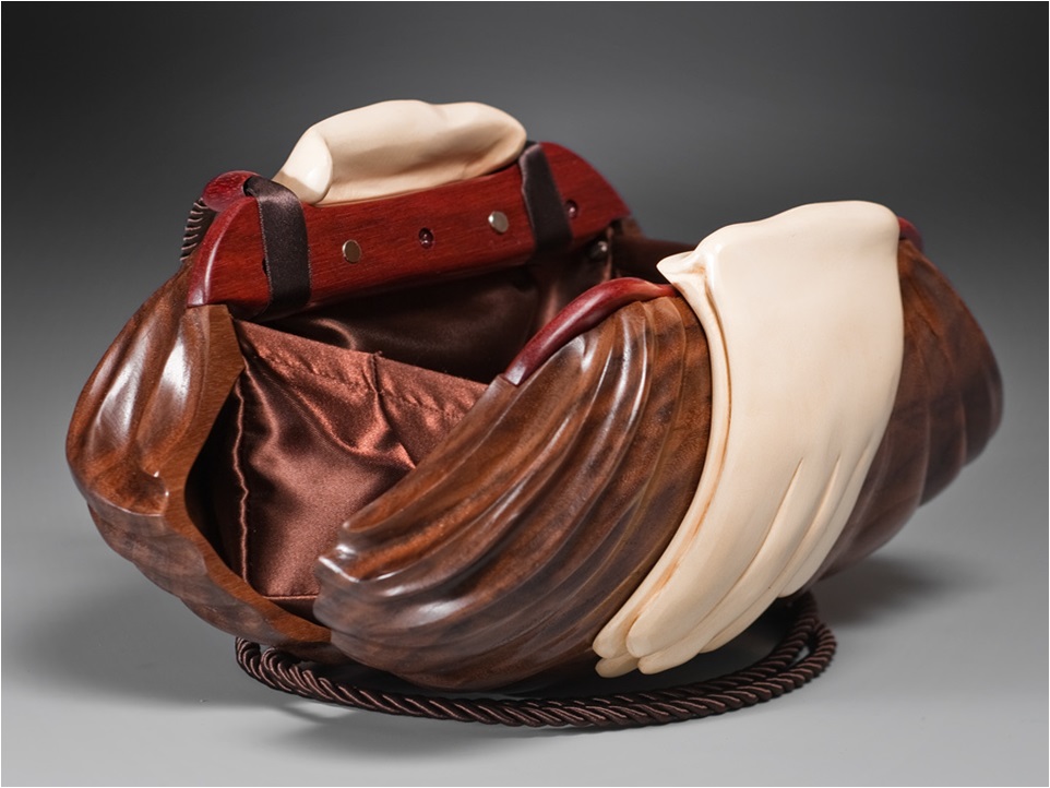 uměleck&eacute; předměty ze dřeva - d&aacute;msk&aacute; kabelka