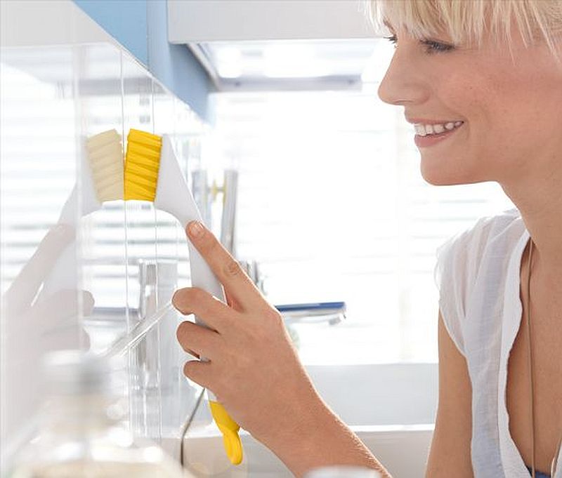 cisteni-obkladu-v-koupelne