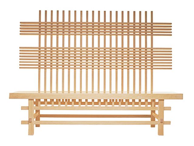 dřevěn&aacute; lavice v japonsk&eacute;m stylu