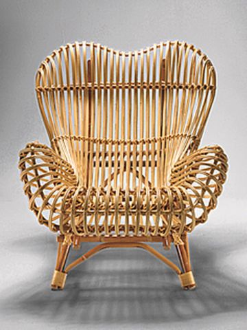 dřevěn&eacute; křeslo z ratanov&eacute;ho pletiva gala