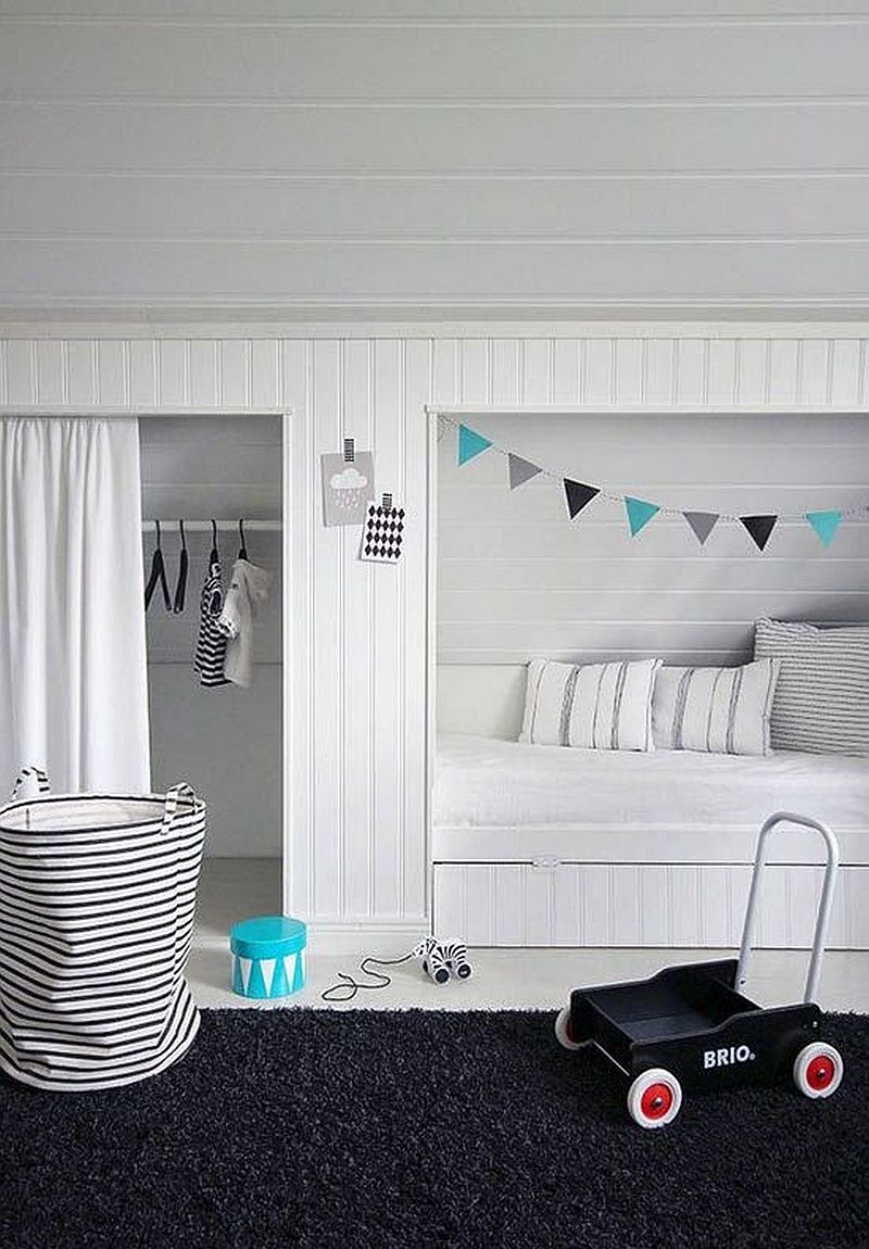 interier-podkrovi-detsky-pokoj-satna