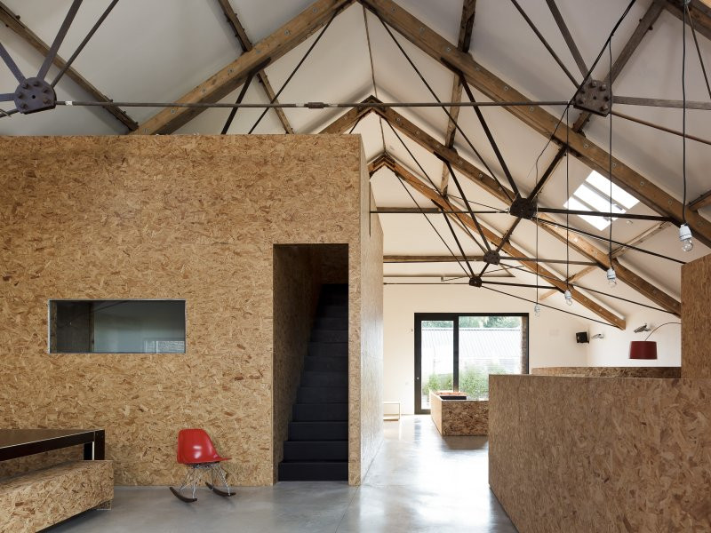 osb desky v interiéru titulka ookok