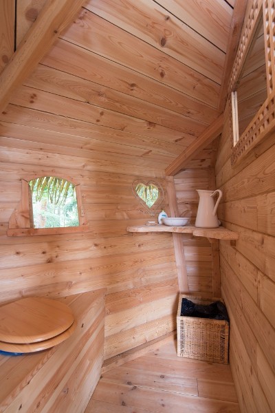 dům na stromě - int1