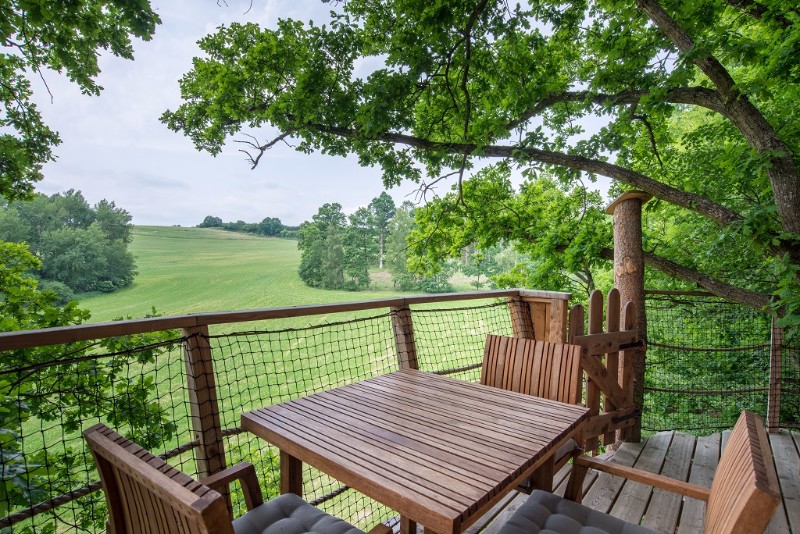 dům na stromě - terasa