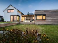 N&iacute;zkoenergetick&aacute; dřevostavba z CLT masivn&iacute;ch dřevěn&yacute;ch panelů