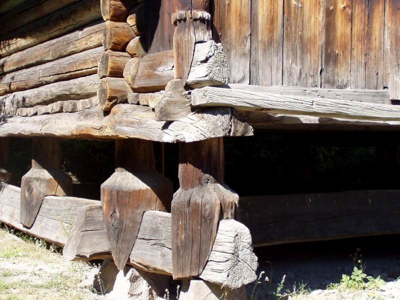 pozednice detail historická dřevostavba