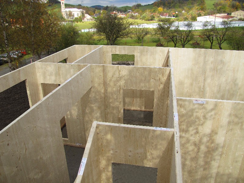 panely z vrstveného dřeva