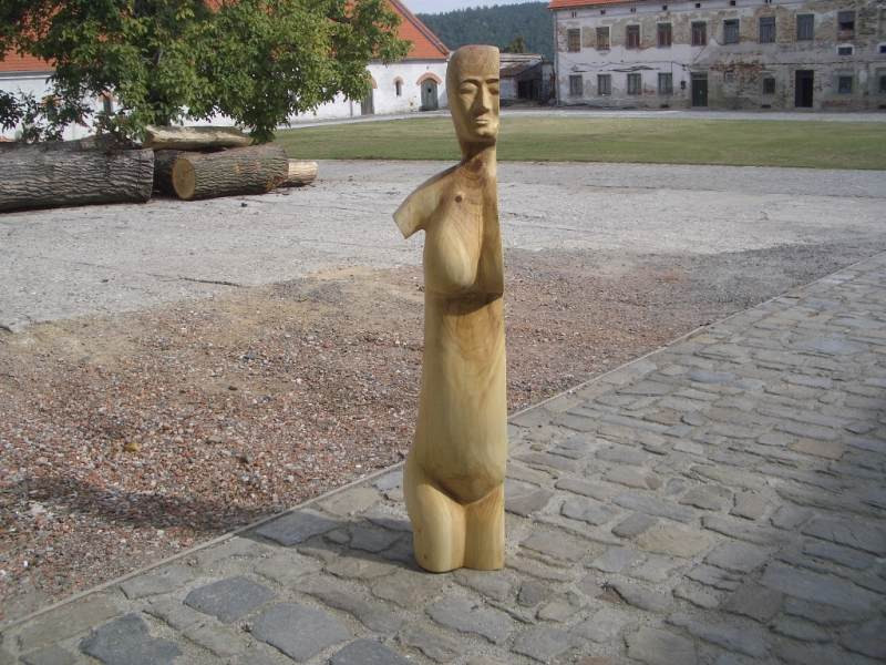 dřevěná socha