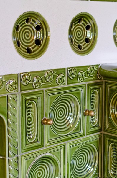 kachlová kamna detaily kachlí 1