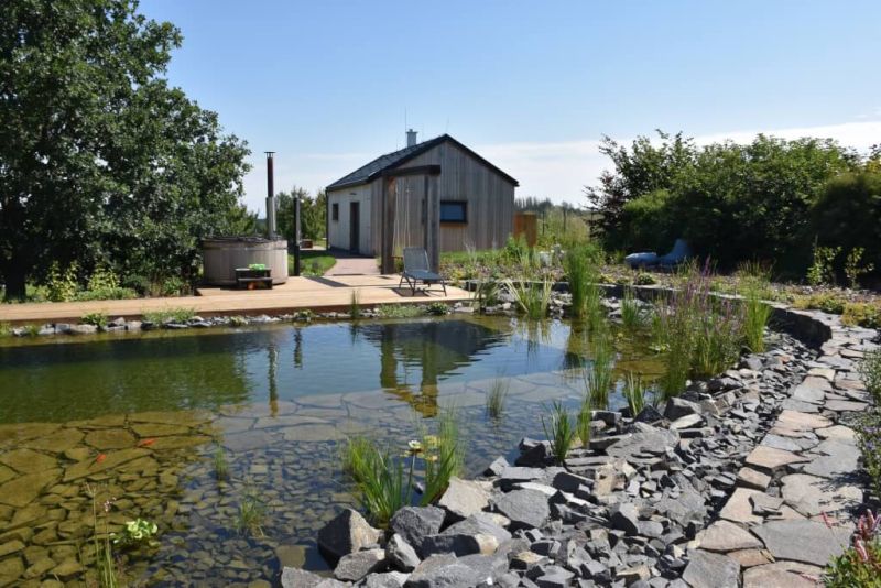 DrevoaStavby.cz | Individuálně navržená dřevostavba s jezírkem od firmy ATRIUM DrevoaStavby.cz | Individuálně navržená dřevostavba s jezírkem od firmy ATRIUM