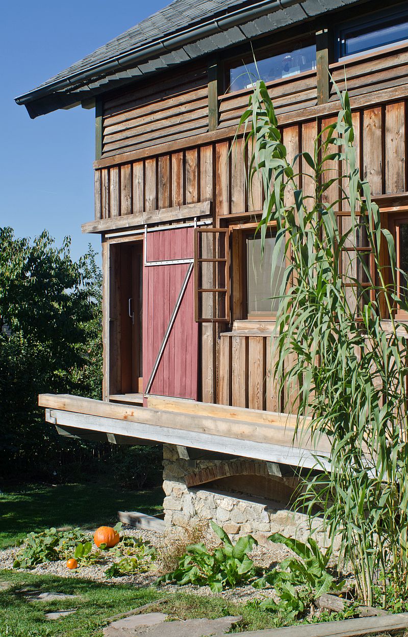 DrevoaStavby.cz | Dřevostavba v b&yacute;val&eacute;m ovocn&eacute;m sadu