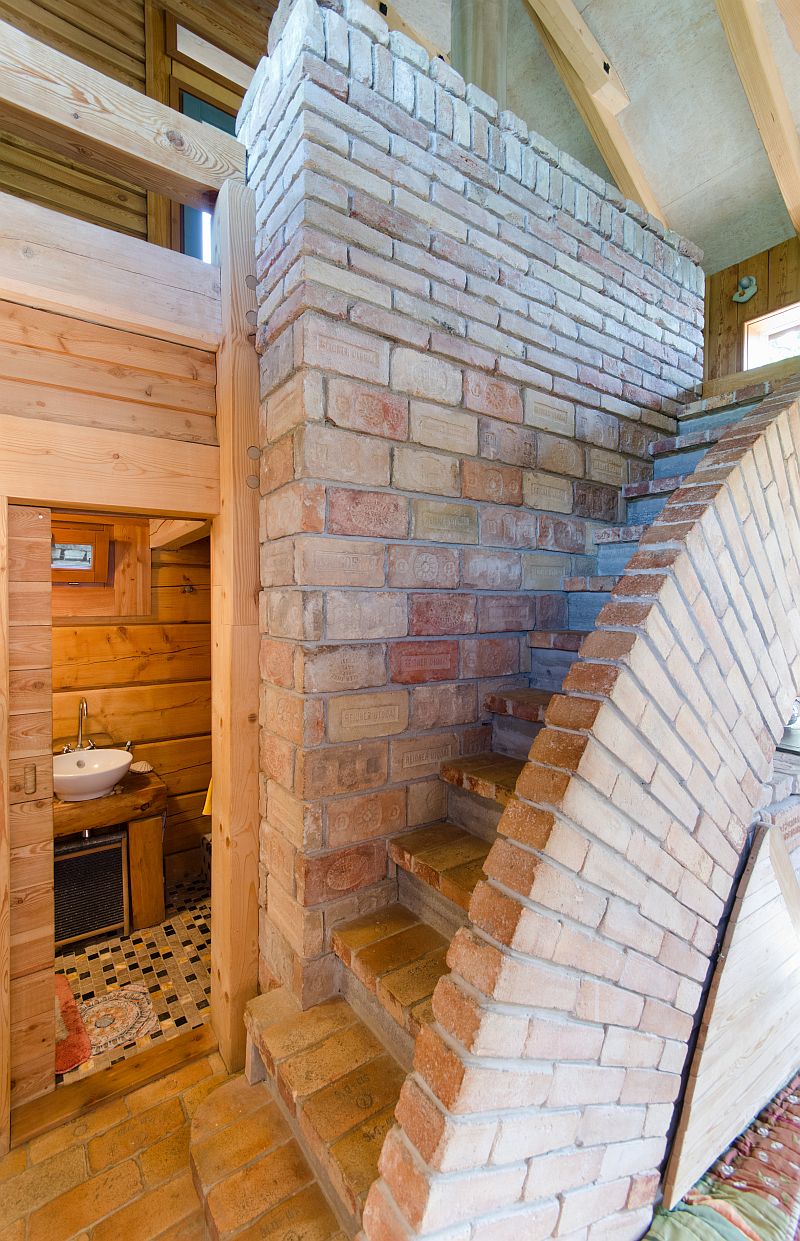 DrevoaStavby.cz | Dřevostavba v b&yacute;val&eacute;m ovocn&eacute;m sadu