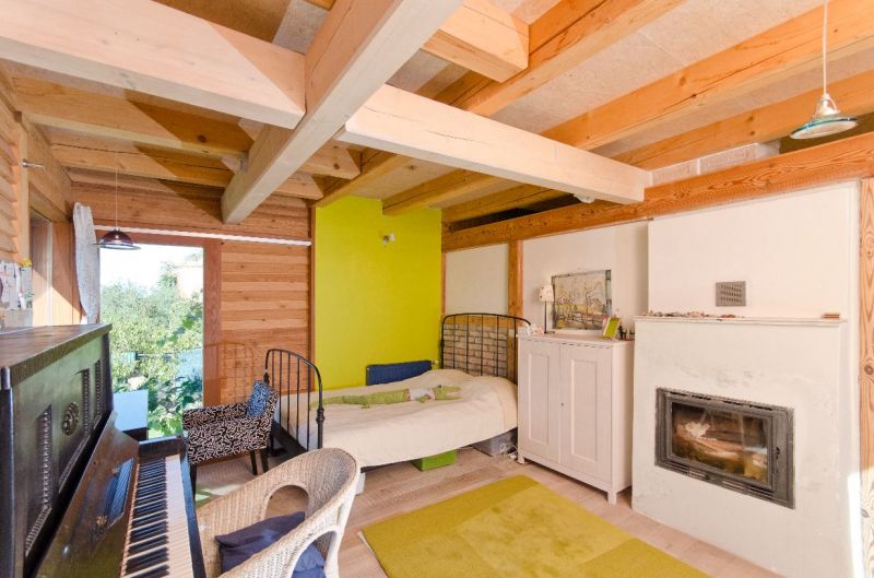 DrevoaStavby.cz | Dřevostavba v b&yacute;val&eacute;m ovocn&eacute;m sadu