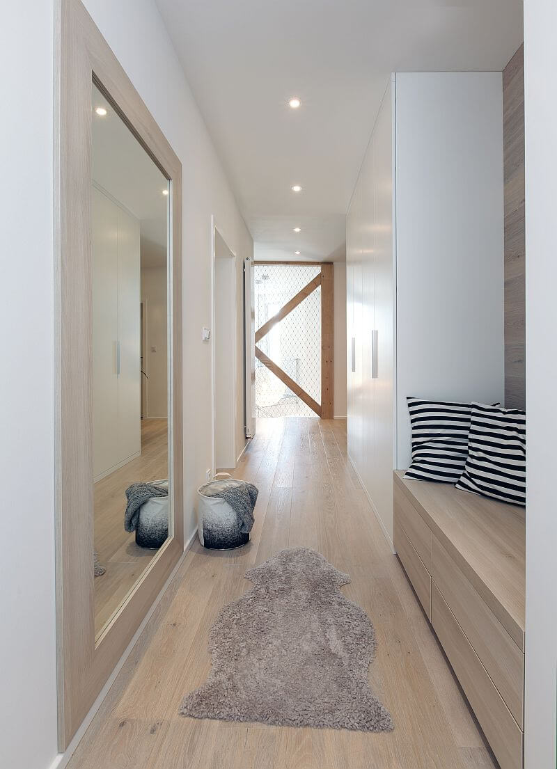 drevostavba-tvar-ypsilon-chodba-v-patre