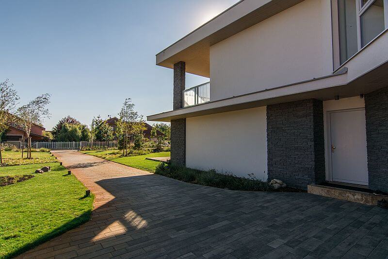 drevostavba-tvar-ypsilon-prijezdova-cesta