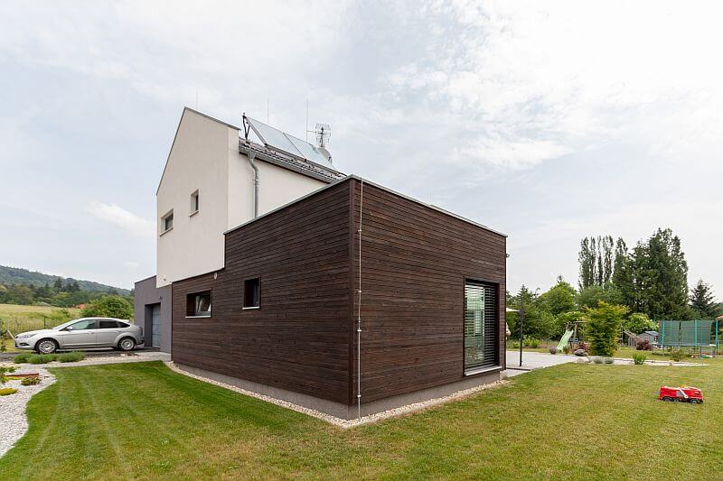 montovana-drevostavba-Wolf-System-dum-zezadu