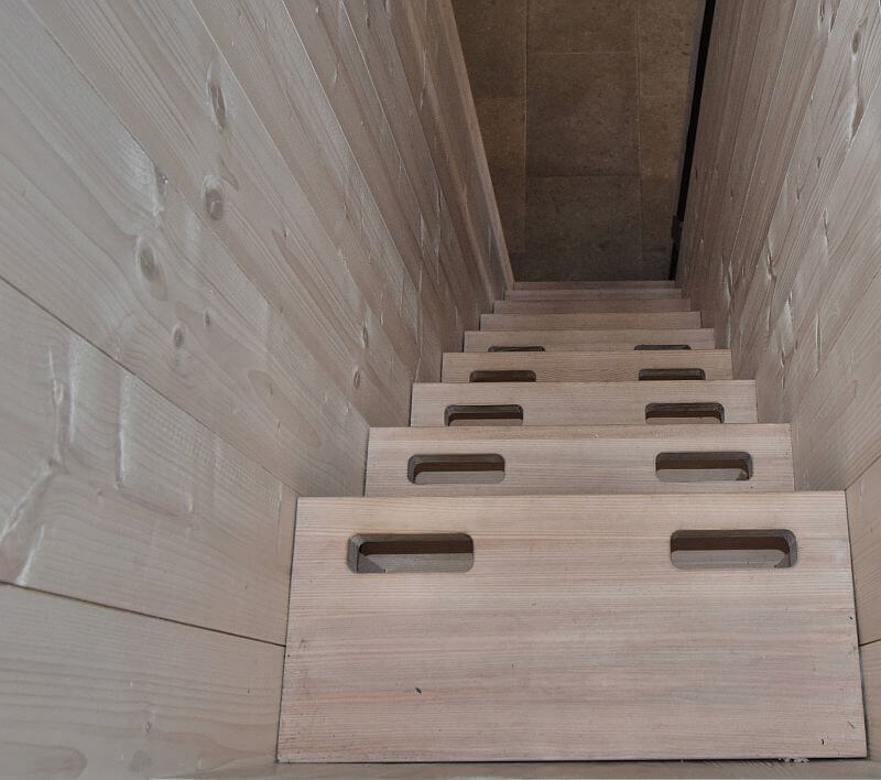 rekonstrukce-stodoly-schodiste