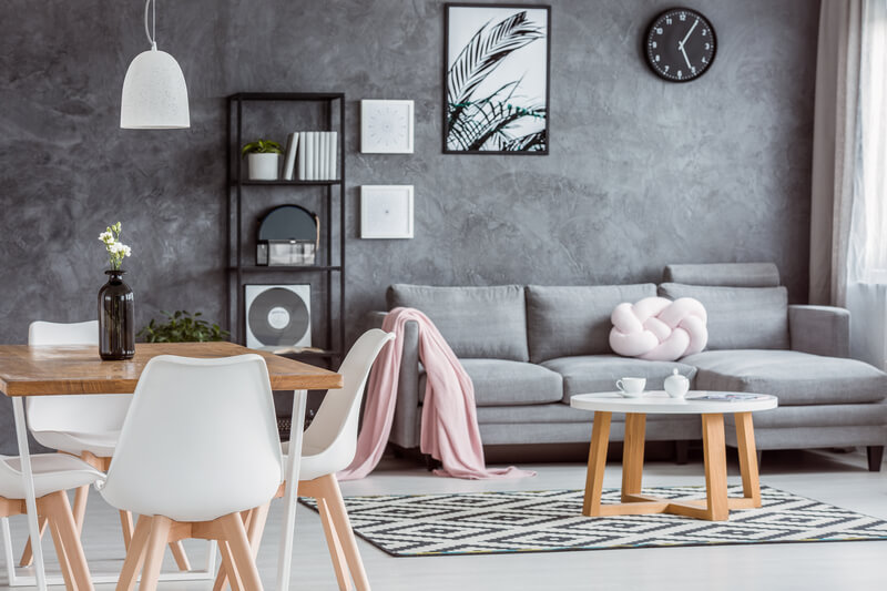 utulny-domov-interier-obyvaci-pokjo-v-sedem-tonu