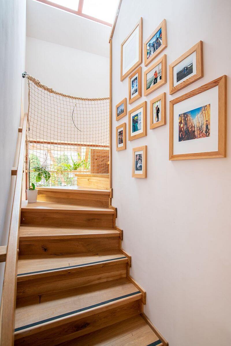 drevostavba-ekopanely-schodiste