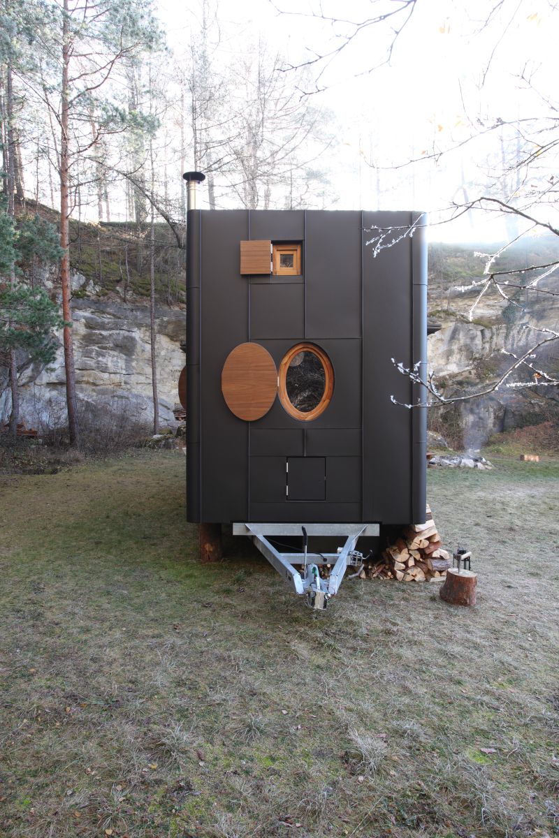 DrevoaStavby.cz | Mobilní dřevěná maringotka Aranka DrevoaStavby.cz | Mobilní dřevěná maringotka Aranka