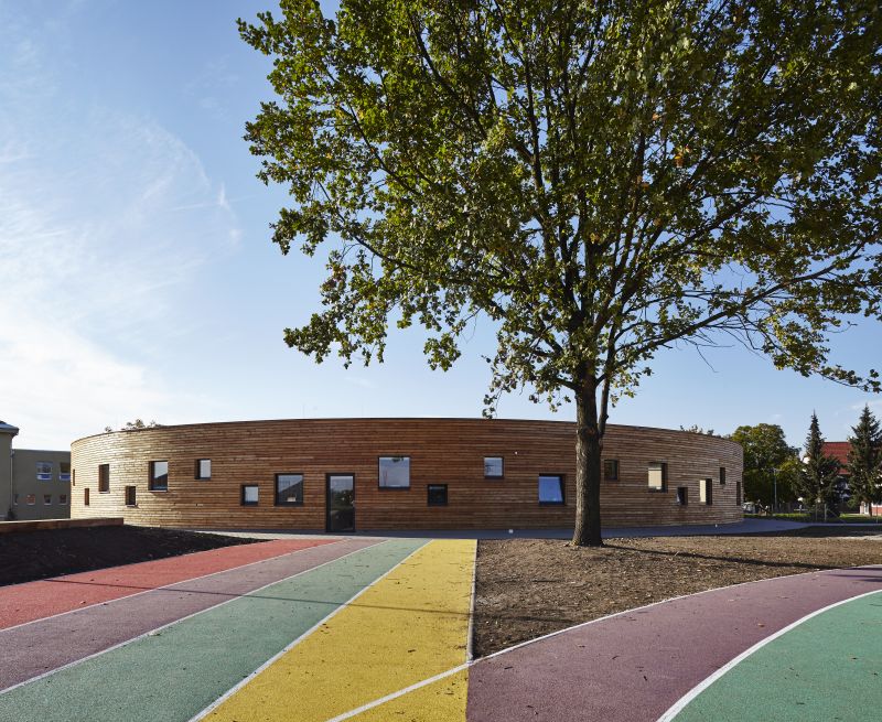 DrevoaStavby.cz | Nový pavilon základní školy v Líbeznicích DrevoaStavby.cz | Nový pavilon základní školy v Líbeznicích