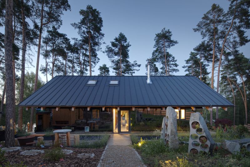 DrevoaStavby.cz | Dřevostavba u jezera