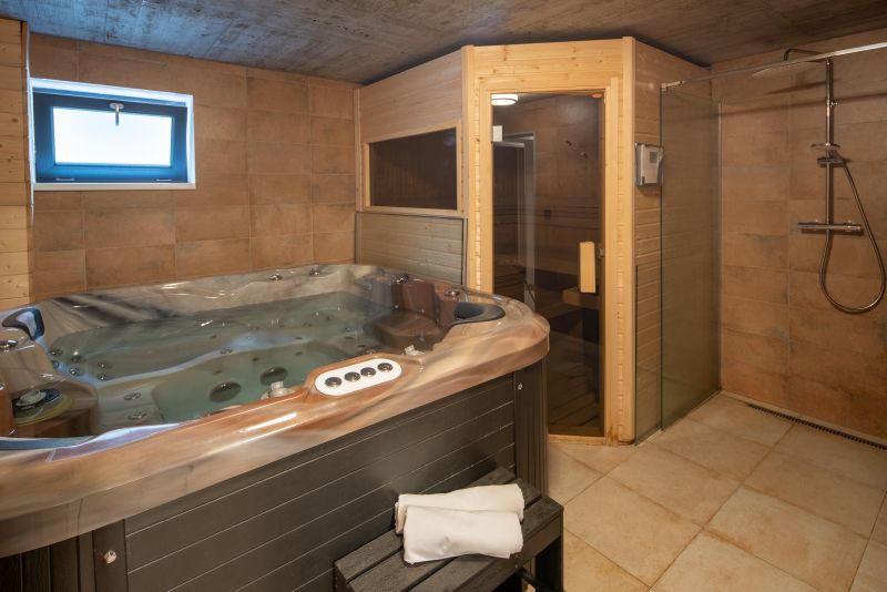 DrevoaStavby.cz Krkonošská dřevostavba s modřínovým obložením VEXTA DrevoaStavby.cz Krkonošská dřevostavba s modřínovým obložením VEXTA_wellness