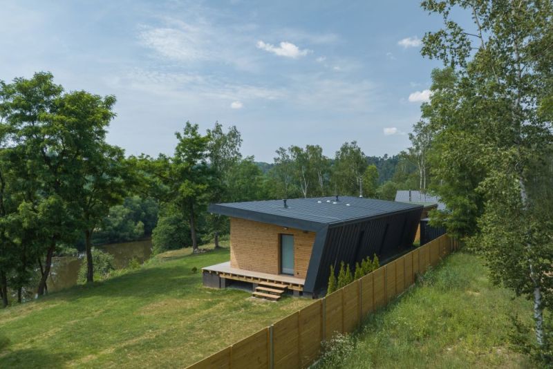 DrevoaStavby.cz Moderní víkendová dřevostavba z CLT panelů DrevoaStavby.cz Moderní víkendová dřevostavba z CLT panelů