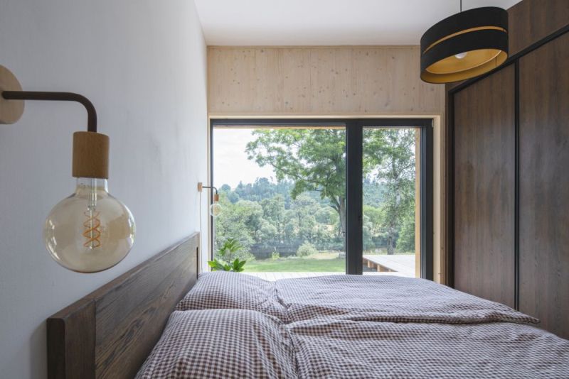 DrevoaStavby.cz Moderní víkendová dřevostavba z CLT panelů DrevoaStavby.cz Moderní víkendová dřevostavba z CLT panelů