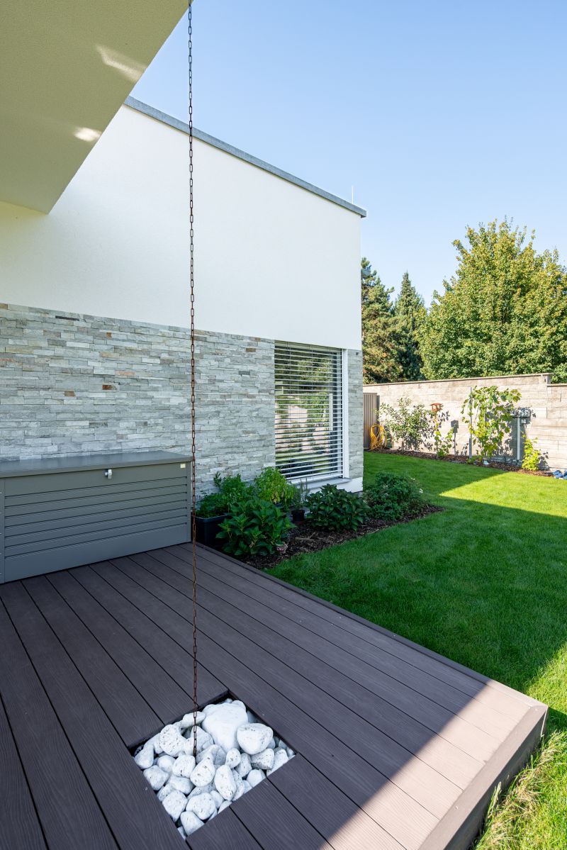 DrevoaStavby.cz Promyšlený bungalov vyladěný k dokonalosti DrevoaStavby.cz Promyšlený bungalov vyladěný k dokonalosti