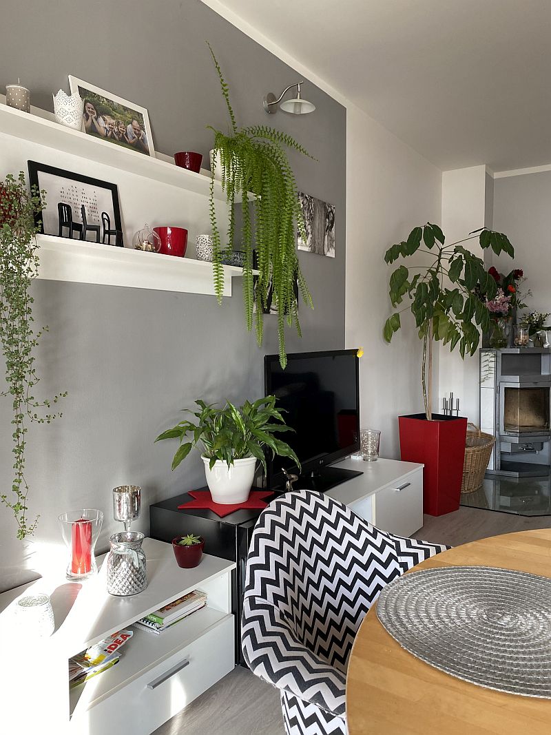 navsteva-domu-po-letech-Avanta-Systeme-soucasnost-interier-obyvaci-pokoj