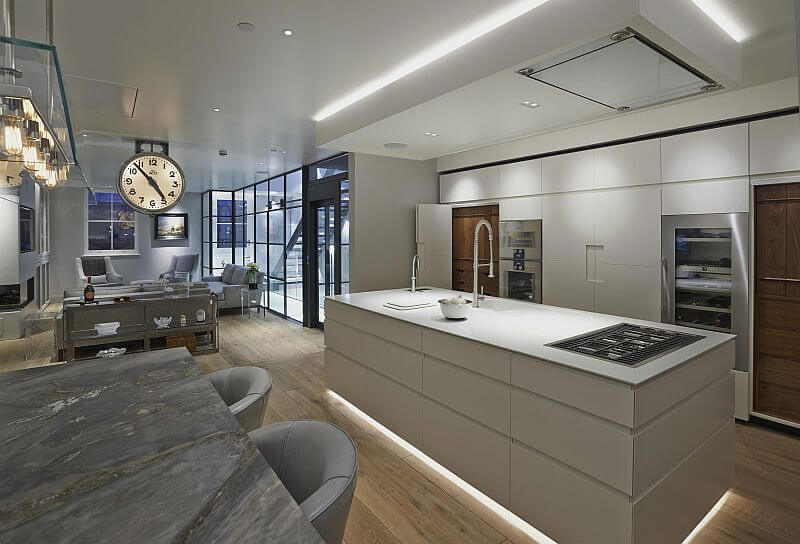 osvetleni-v-kuchyni-John-Cutlen-Lighting