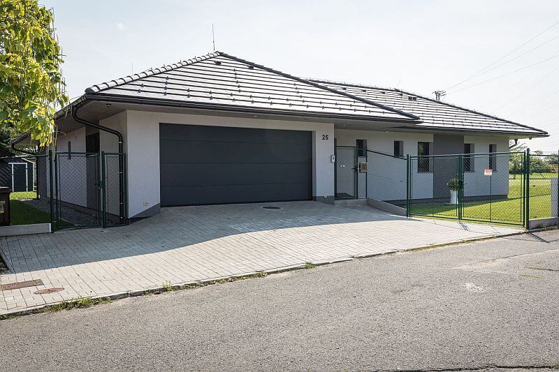 navsteva-domu-NOVATOP-garaz