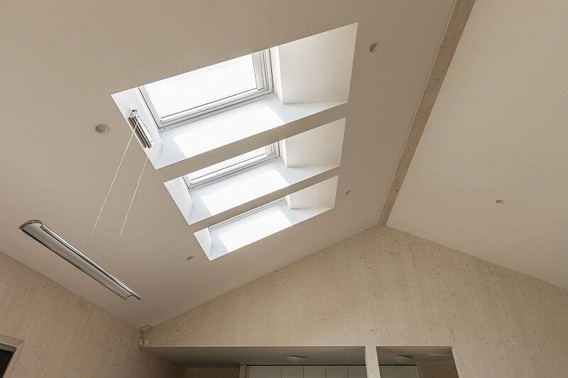 navsteva-domu-NOVATOP-stresni-pruzory-ve-stenach