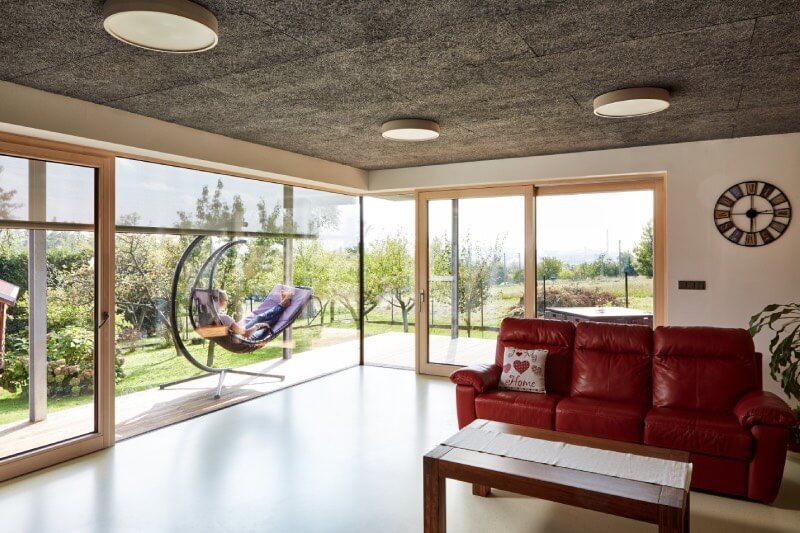 zdeny-dum-a-drevena-pristavba-interier