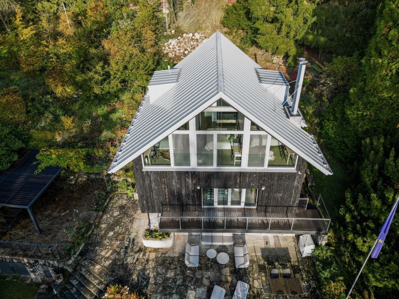 DrevoaStavby.cz | Dřevěná nástavba-moderní chata v lese DrevoaStavby.cz | Dřevěná nástavba-moderní chata v lese