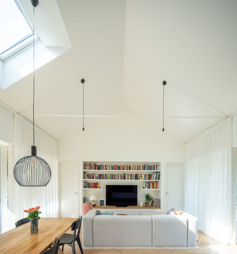 DrevoaStavby.cz Neobyčejná dřevostavba ve strmém svahu DrevoaStavby.cz Neobyčejná dřevostavba ve strmém svahu