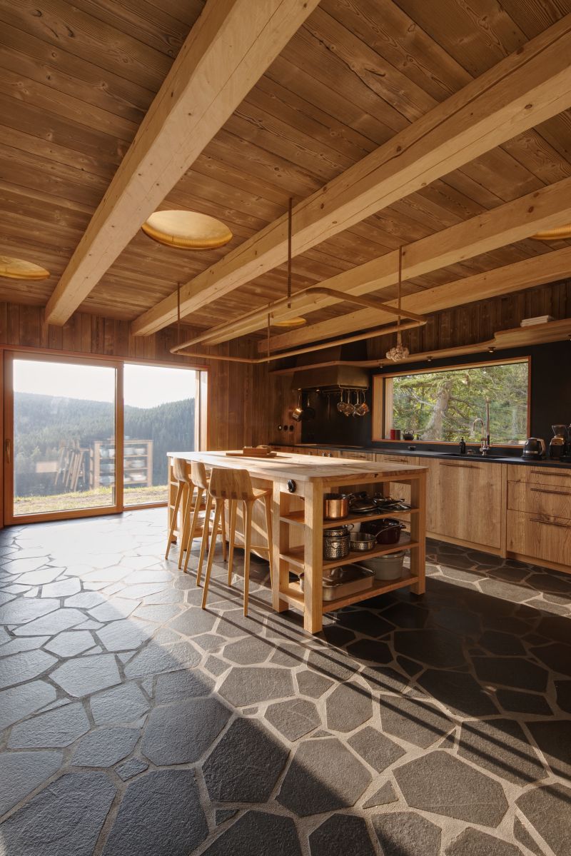 DrevoaStavby.cz Do detailu provedená dřevostavba v Krkonoších DrevoaStavby.cz Do detailu provedená dřevostavba v Krkonoších