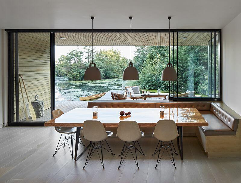 Backwater-trvale-udrztitelny-dum-jidelna-s-vyhledem