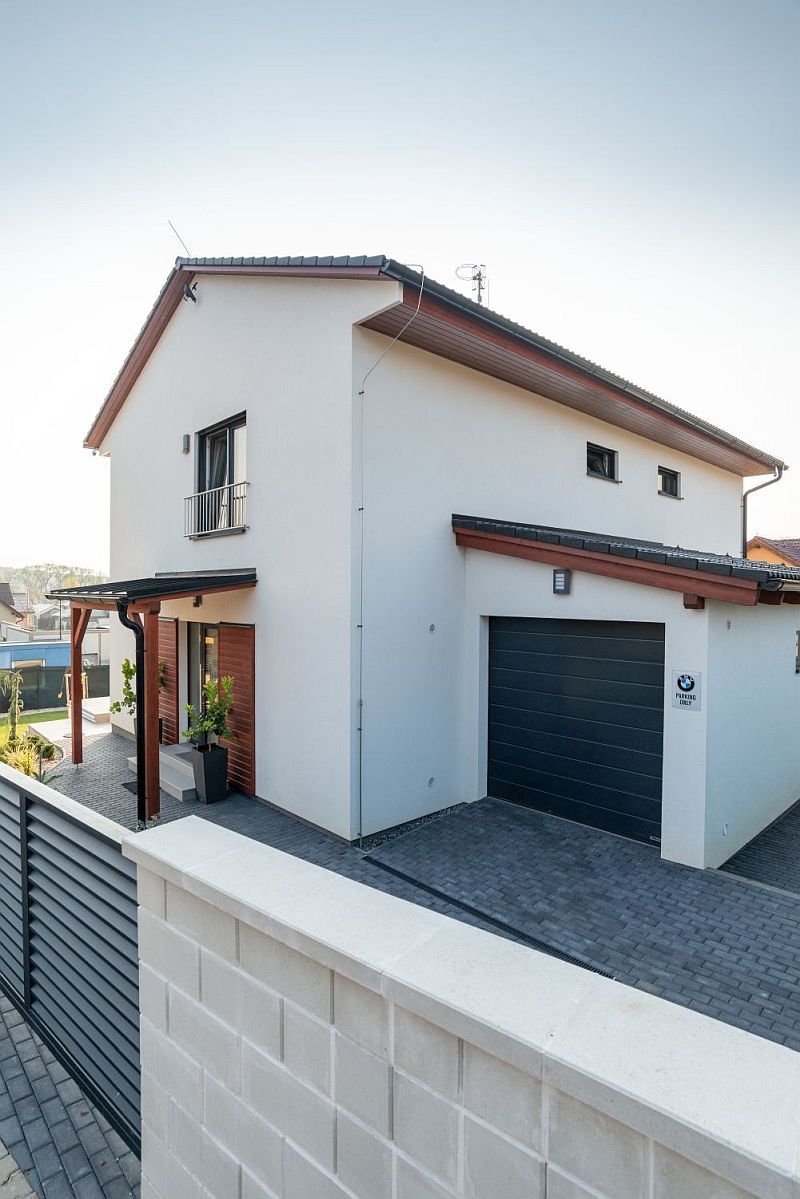 drevostavba-atrium-garaz-domu