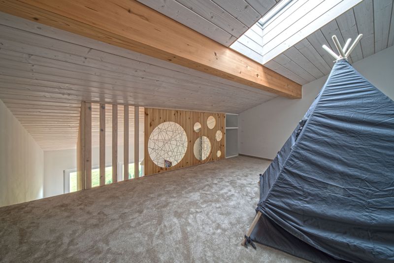 DrevoaStavby.cz Elegantní patrová dřevostavba podle architektonického návrhu DrevoaStavby.cz Elegantní patrová dřevostavba podle architektonického návrhu hrací patro